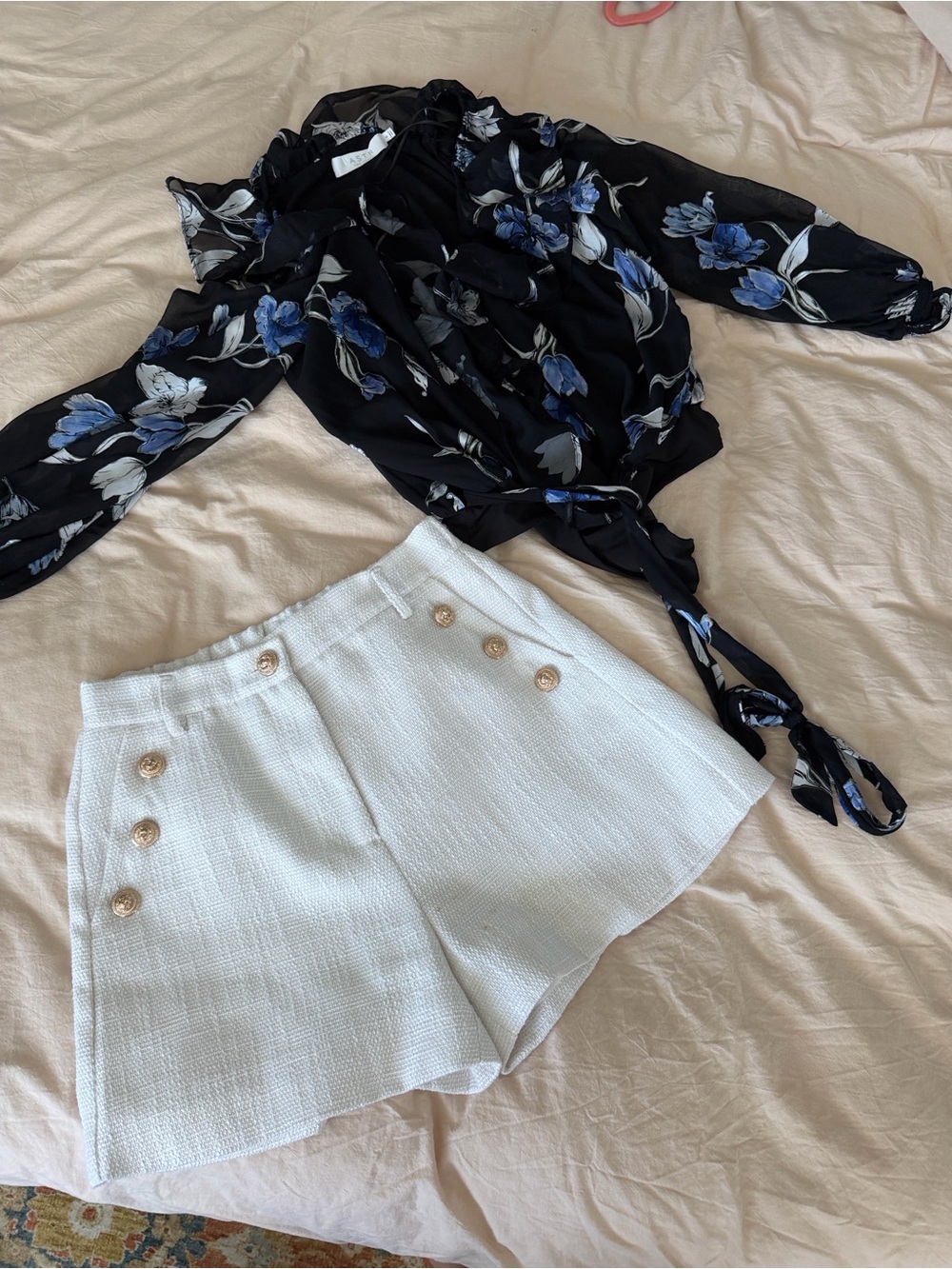 BUNDLE  ASTR BODYSUIT AND HIGH WAISTED LINEN SHORTS